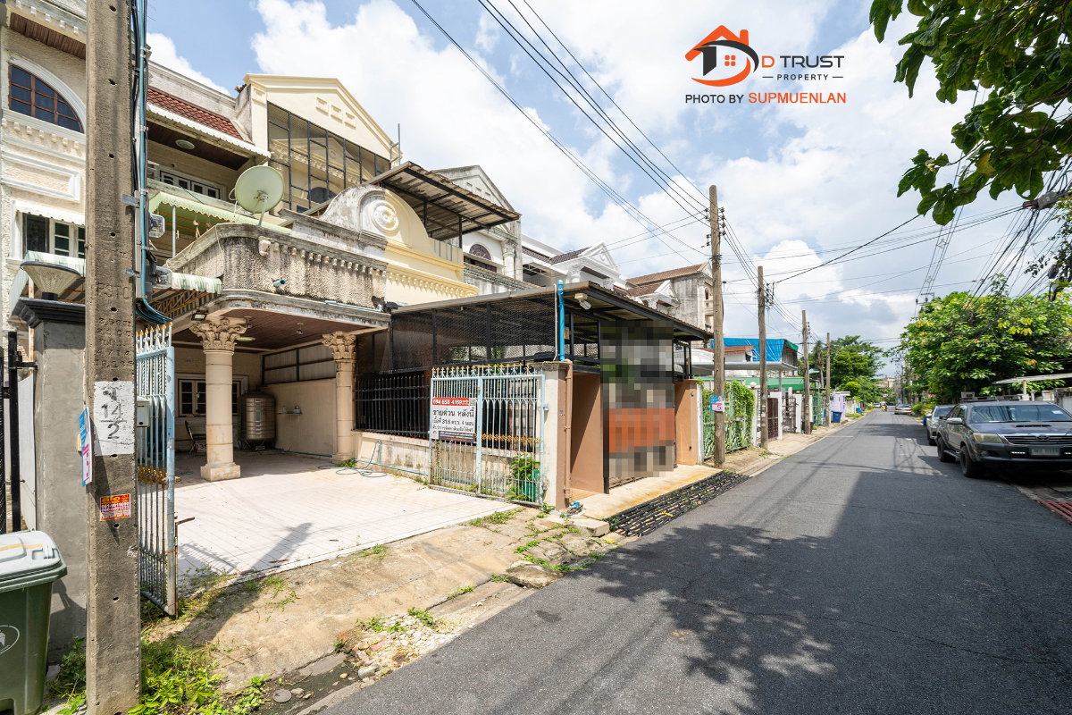 รูป ขาย ทาวน์โฮม 3 ชั้น ซอยลาดพร้าว 122 เนื้อที่ 31.6 ตร.ว. ทำเลดีใกล้ MRT มหาดไทย - รูปที่ 2/16