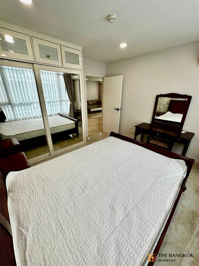 picture Mayfair Place Sukhumvit 64 near BTS Punnawithi Convenient Travel, Great Value per Square Meter - 3/5
