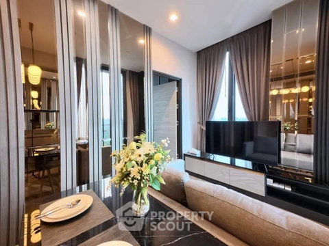 2-BR Condo at The Crest Park Residences near MRT Phahon Yothin (ID 3337136)