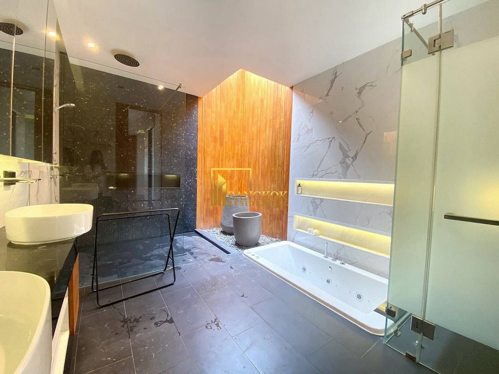 picture Stylish 5 Bedroom House with Private Pool in Phra Khanong - BR28382SH - 15/19