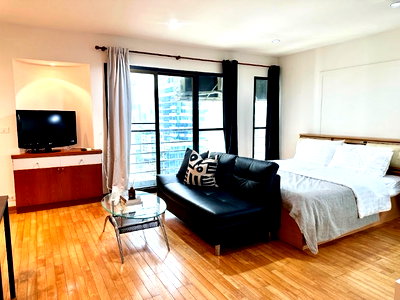 Condos for rent : The Grand.                Regent