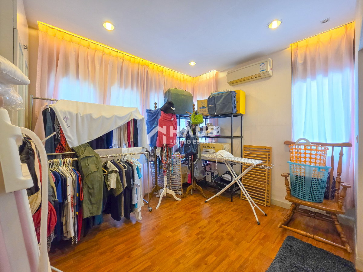 รูป ✨ บ้านเดี่ยว ไซส์กำลังดี มีห้องแม่บ้านพร้อมห้องน้ำ🔥 ขายบ้านเดี่ยว บางกอก บูเลอวาร์ด สาทร - ปิ่นเกล้า 🔥 / 3 ห้องนอน #HRP2108 - รูปที่ 17/24