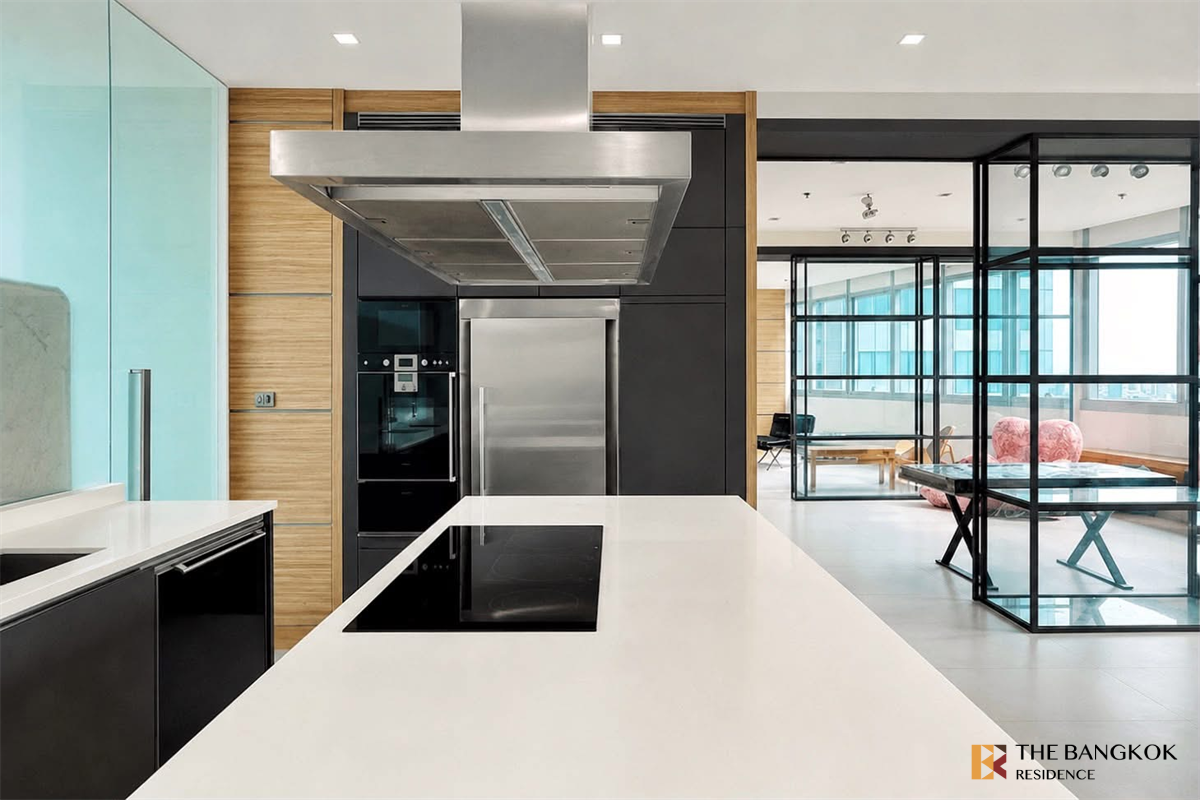 picture Luxury Unit, Ready for You Without the Wait Millennium Residence - 6/10