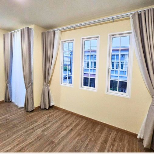 3-bed townhouse for sale, 16.3 sq wah, Golden Town Phaholyothin - Sapanmai