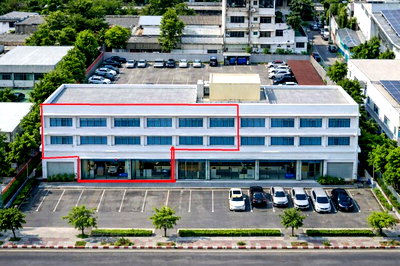 Office for rent Bangkok : 			Chao Phraya River View Spacious Parking for Up to 22 Cars, on Rama3 Rd. Sathu Rd. 6-Units Commercial          