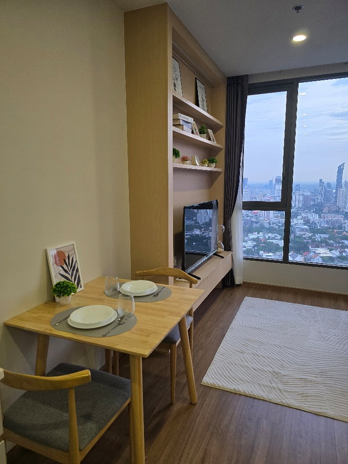 รูป Cloud Thonglor-Phetchaburi 🔥
ชั้น41 ห้องตกแต่งครบ พร้อมเข้าอยู่
✅ 1 Bed 32 ตร.ม.
✅ ชั้น 41 (ชั้นสูง วิวสวย โปร่งสบาย)
✅ราคา 24,000 บาท - รูปที่ 10/16