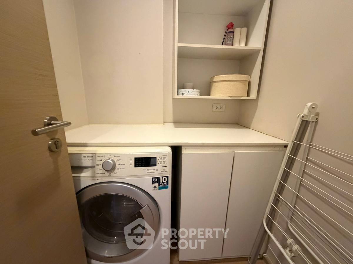 picture 3-BR Condo at LIV @ 49 near BTS Thong Lor (ID 1020189) - 11/14