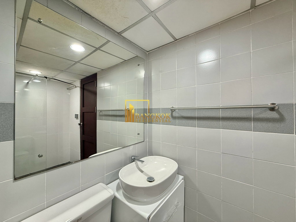 รูป Renovated 2 Bedroom Apartment For Rent in Thonglor Area - BR21477AP - รูปที่ 16/26