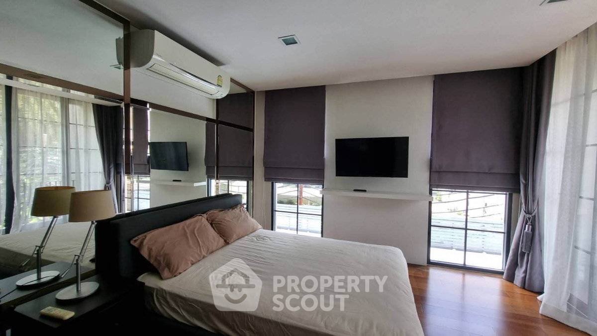 picture 4-BR Townhouse at Quarter 31 near MRT Phetchaburi (ID 3335294) - 16/18
