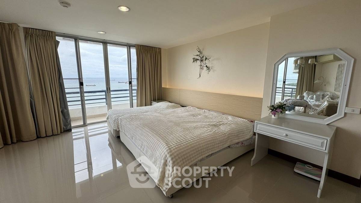 picture 3-BR Condo at Rama Harbour View Condominium in Surasak (ID 3340218) - 32/38