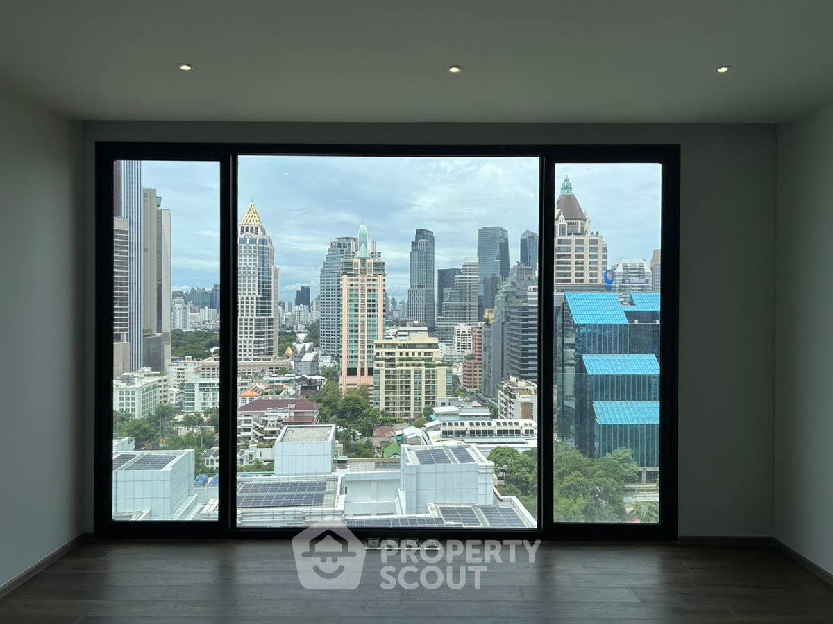 picture 20th-Floor 2-BR Condo At ROMM CONVENT Near BTS Sala Daeng (ID 3340865) - 11/15