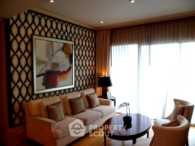Condos for sale : 3-BR Condo at Millennium Residence @ Sukhumvit Condominium near BTS Asok (ID 882679)