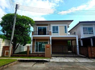 บ้านเดี่ยว บุญถาวร เชียงใหม่ : ขายบ้านเดี่ยว 3 ห้องนอน 2 ห้องน้ำ ในโครงการภัสสร ไพรด์มหิดล เจริญเมือง สันกำแพง เชียงใหม่ (H594) T.0946511456