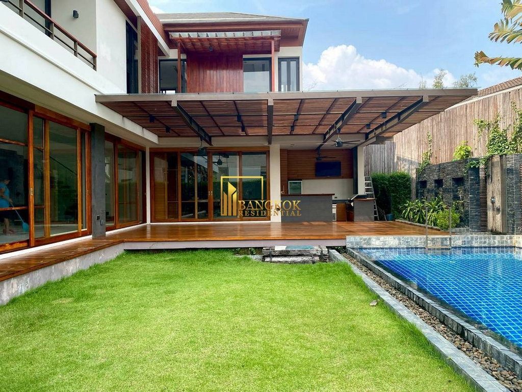 picture Stylish 5 Bedroom House with Private Pool in Phra Khanong - BR28382SH - 19/19