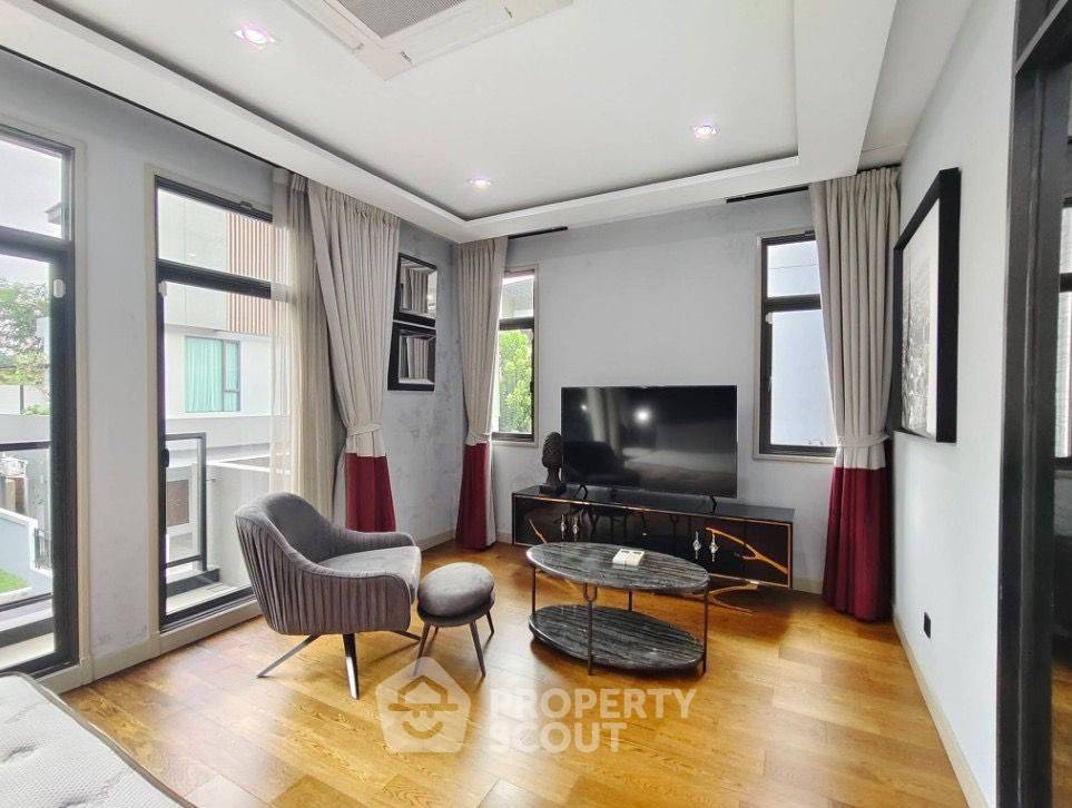 picture Pet-Friendly 4-BR House, The Gentry Sukhumvit, 361 Sqm (ID 3340766) - 14/20