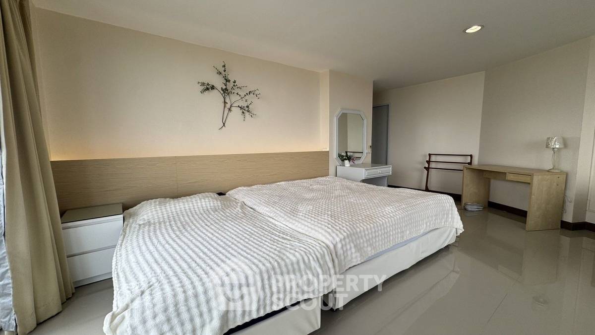 รูป ขายคอนโด 3 ห้องนอน Rama Harbour View Condominium ศรีราชา (ID 3340218) - รูปที่ 33/38
