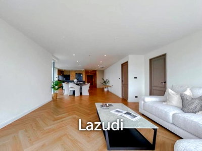 Condos for sale : Sukhumvit Suites 220 sqm Duplex on Floors 43 to 44 in Bangkok