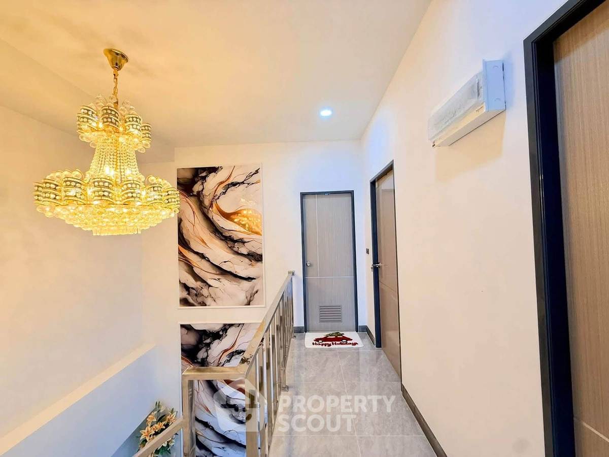 รูป บ้าน 3-ห้องนอน ใกล้ เมืองพัทยา (ID 3340840) - รูปที่ 23/30