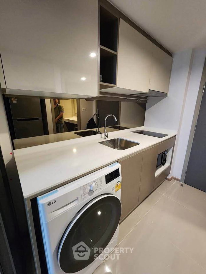 picture 30th-Floor 1-BR At Ideo Rama 9 - Asoke, 300m To MRT Phra Ram 9 (ID 3340632) - 5/7