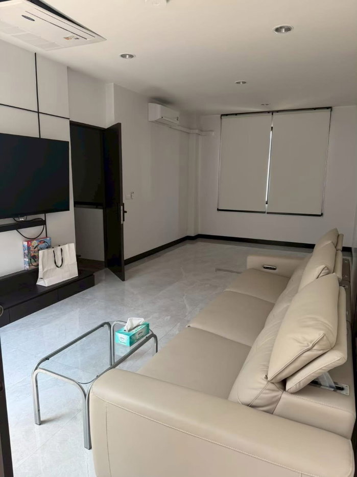 รูป Luxury Home Office 5 ชั้น ระดับพรีเมียม ทำเลทอง พัฒนาการ 30 ใกล้ทองหล่อ-เอกมัย ✨ - รูปที่ 6/7