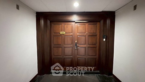 3-BR Condo at Richmond Palace Condominium near BTS Phrom Phong (ID 3340193)