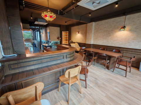 Shophouse/Commercial Building for Rent â ââSilom, Sathorn, Narathiwat
