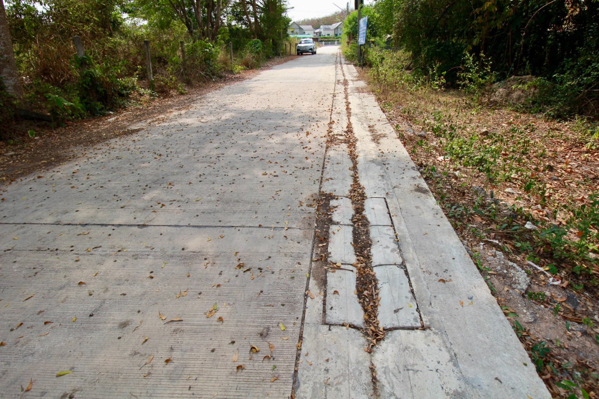 รูป ลดแรง!ที่ดินใกล้แยกมาบข่า 700 เมตร 355 ตร.วา ขายเพียง 6,000 บาท/ตร.วา มาบข่า ระยอง - รูปที่ 10/14