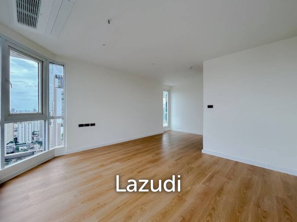picture Sukhumvit Suites 220 sqm Duplex on Floors 43 to 44 in Bangkok - 18/35