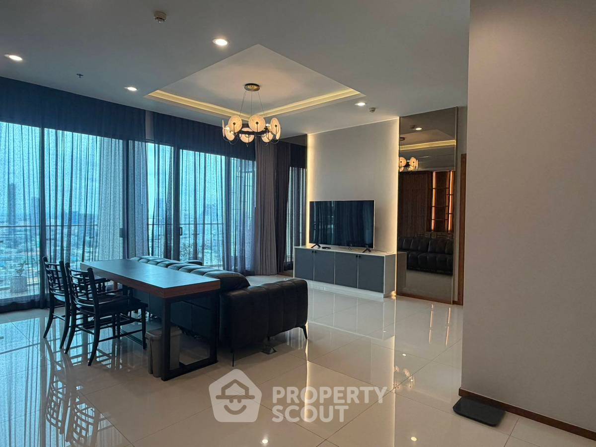 picture 2-BR Condo at Supalai Oriental Sukhumvit 39 near MRT Phetchaburi (ID 3339995) - 9/19