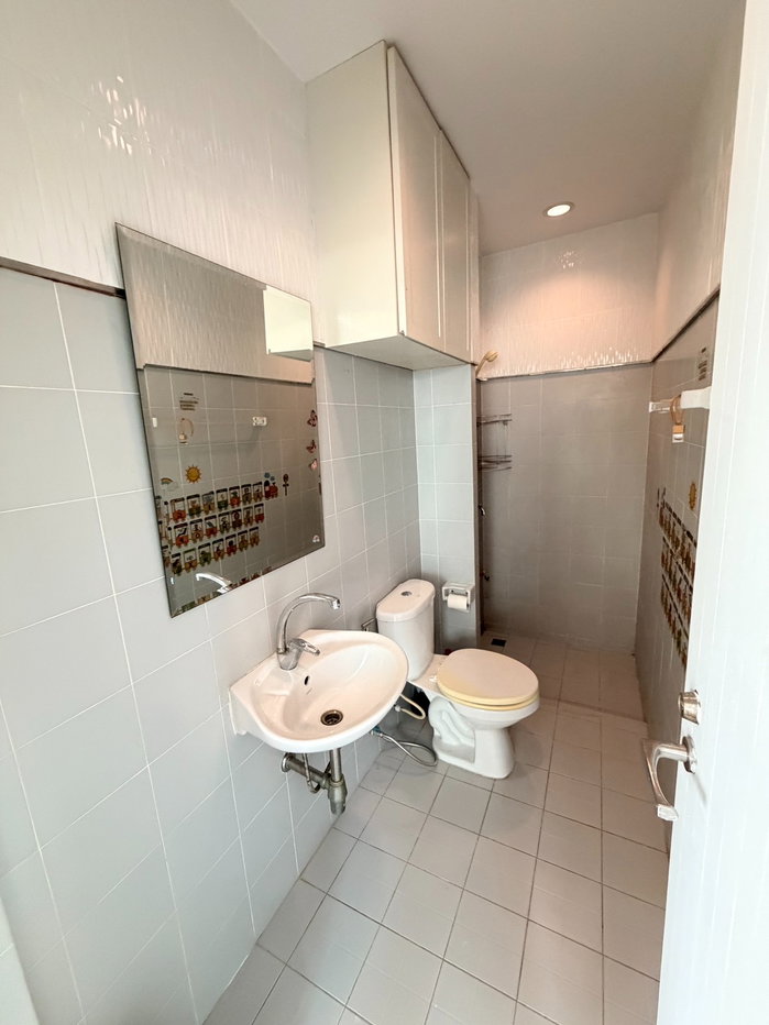 รูป ขาย บ้านแฝด หมู่บ้าน อโทล มัลดีฟส์ ปาล์ม Tel.0999983897  - รูปที่ 19/44