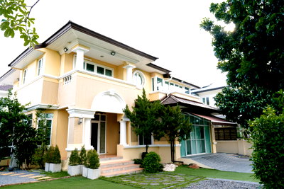 เช่าบ้านเดี่ยว นิคมอัญธานี (เจมโมโปลิส) : 🏡✨ ให้เช่าบ้านเดี่ยวหลังมุม  | นันทวัน สวนหลวง ร.9 