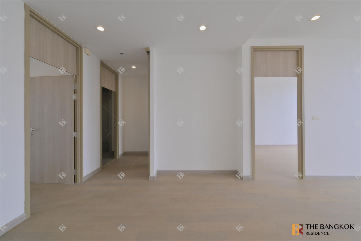 picture Fully Equipped Facilities Noble Ploenchit near BTS Phloen Chit - 3/10