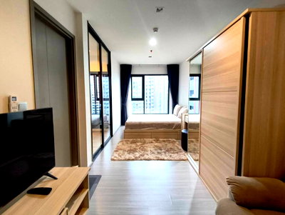 Condos for rent : PFD-09035 Condo for Rent at Life Asoke Hype (Life Asoke Hype) Elegant Design, Move-In Ready.