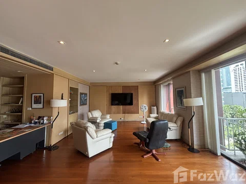 3 Bedroom Condo for sale at Chidlom Place 6795872