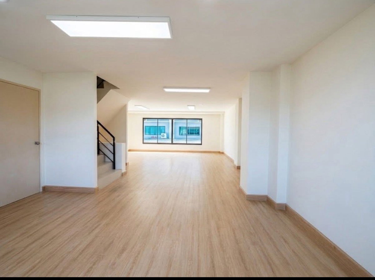 รูป 🏢 **#ให้เช่า โฮมออฟฟิศ 4 ชั้น ซิลค์ สุขสวัสดิ์** ทำเลเหมาะสำหรับธุรกิจและสำนักงาน เดินทางสะดวก ใกล้ทางด่วน และเชื่อมต่อเข้าสู่พระราม 3 - สาทรได้ง่าย - รูปที่ 3/12