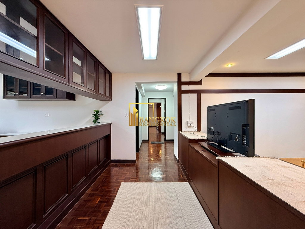 รูป Renovated 2 Bedroom Apartment For Rent in Thonglor Area - BR21477AP - รูปที่ 10/26