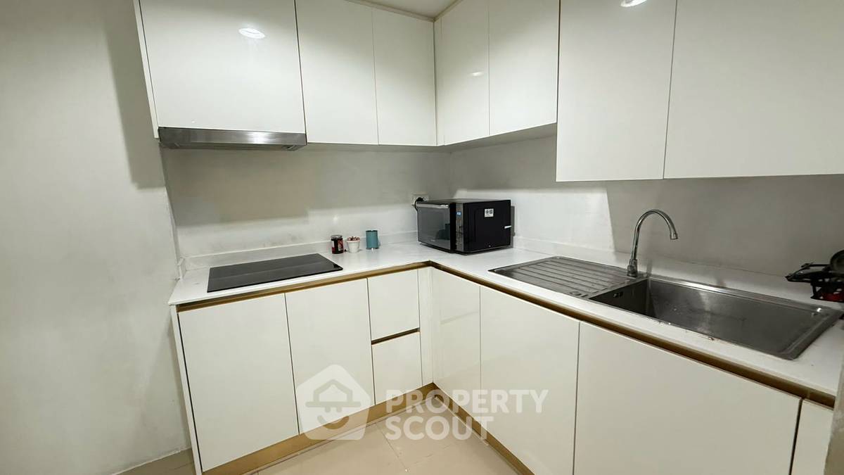 picture 3-BR Condo at Belle Grand Rama 9 near MRT Phra Ram 9 (ID 3340855) - 5/13