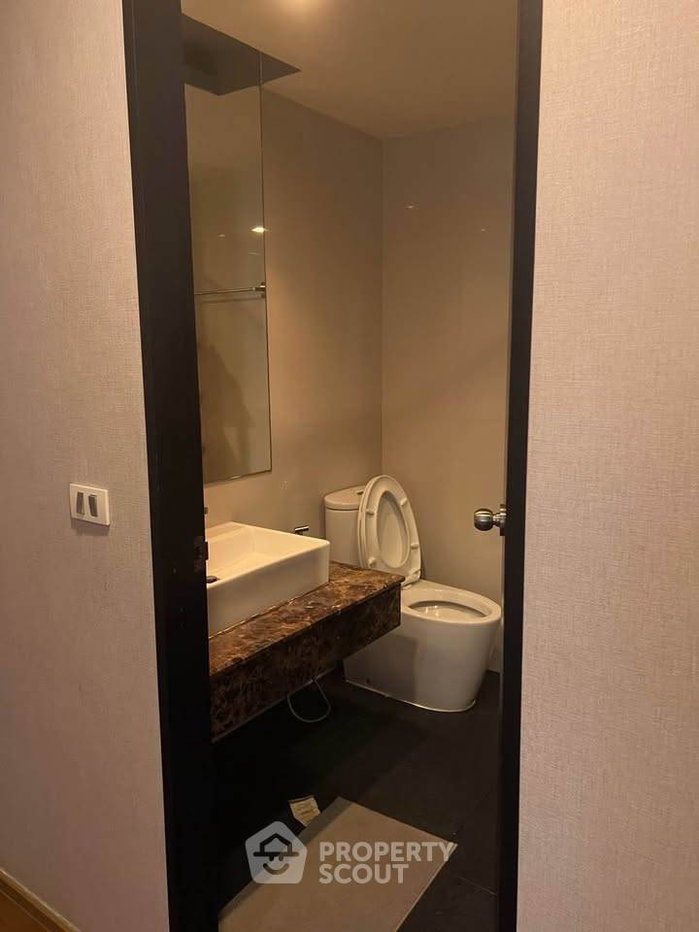 picture 1-BR At The Tempo Ruamrudee Condominium Near BTS Phloen Chit (ID 3339272) - 16/19