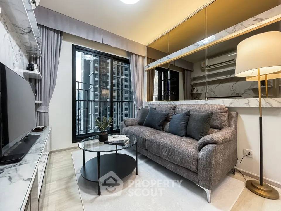 picture 2-BR Condo at Life Asoke near ARL Makkasan (ID 3339645) - 3/17
