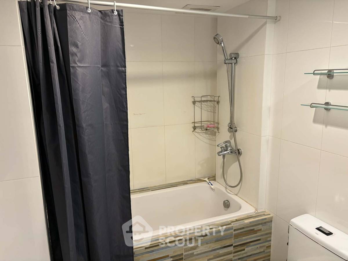รูป คอนโด 2-ห้องนอน ที่ เออร์บานา หลังสวน คอนโดมิเนียม ใกล้ BTS ราชดำริ (ID 3336143) - รูปที่ 11/13