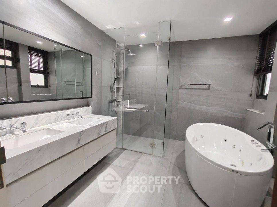 picture Pet-Friendly 4-BR House, The Gentry Sukhumvit, 361 Sqm (ID 3340766) - 17/20