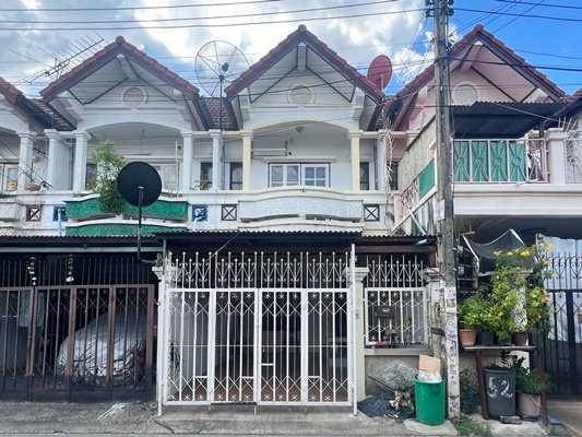 รูป ขายทาวน์เฮ้าส์ ลาดปลาเค้า 72 แยก 8 บางเขน 18 ตร.ว. 2 นอน 2 น้ำ ปรับปรุงใหม่ ใกล้ MRT ลาดปลาเค้า สายสีชมพู เพียง 2.49 ล้าน - รูปที่ 1/43