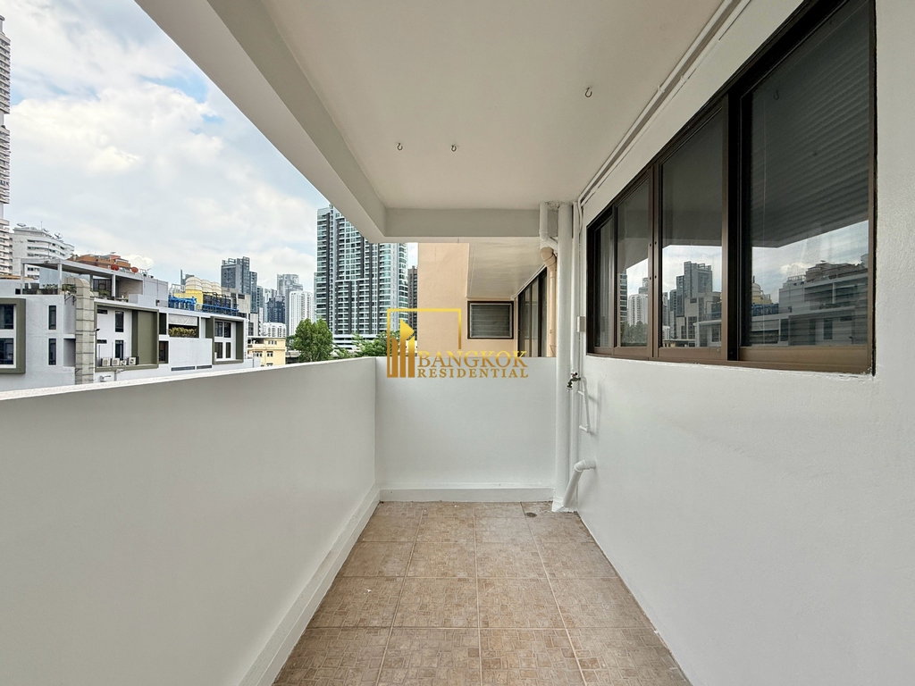 รูป Renovated 2 Bedroom Apartment For Rent in Thonglor Area - BR21477AP - รูปที่ 11/26