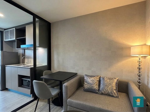 Atmoz Palacio Ladprao-Wanghin, 26 sq.m., fully furnished, 14,000 Baht.