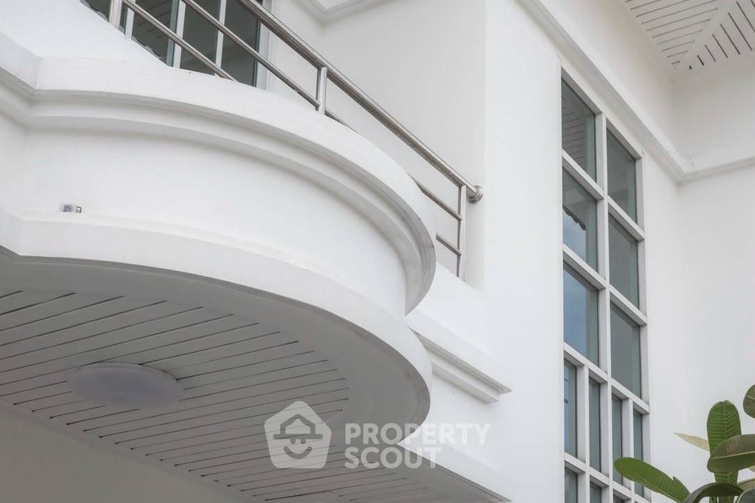picture Spacious Three-Bedroom House For Rent In Sala Thammasop (ID 3337140) - 27/28