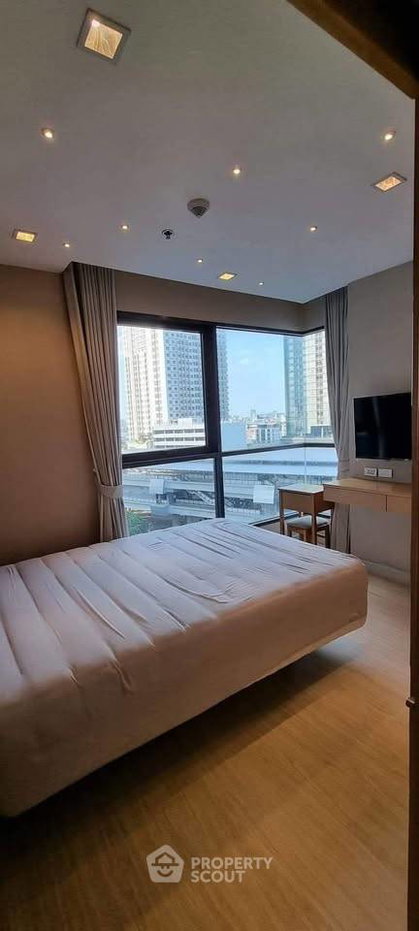 รูป ใกล้ BTS กรุงธนบุรี 80 ม. | 2 ห้องนอน Ideo Mobi Sathorn (ID 3339991) - รูปที่ 2/13