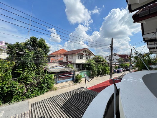 รูป ขายทาวน์เฮ้าส์ ลาดปลาเค้า 72 แยก 8 บางเขน 18 ตร.ว. 2 นอน 2 น้ำ ปรับปรุงใหม่ ใกล้ MRT ลาดปลาเค้า สายสีชมพู เพียง 2.49 ล้าน - รูปที่ 32/43