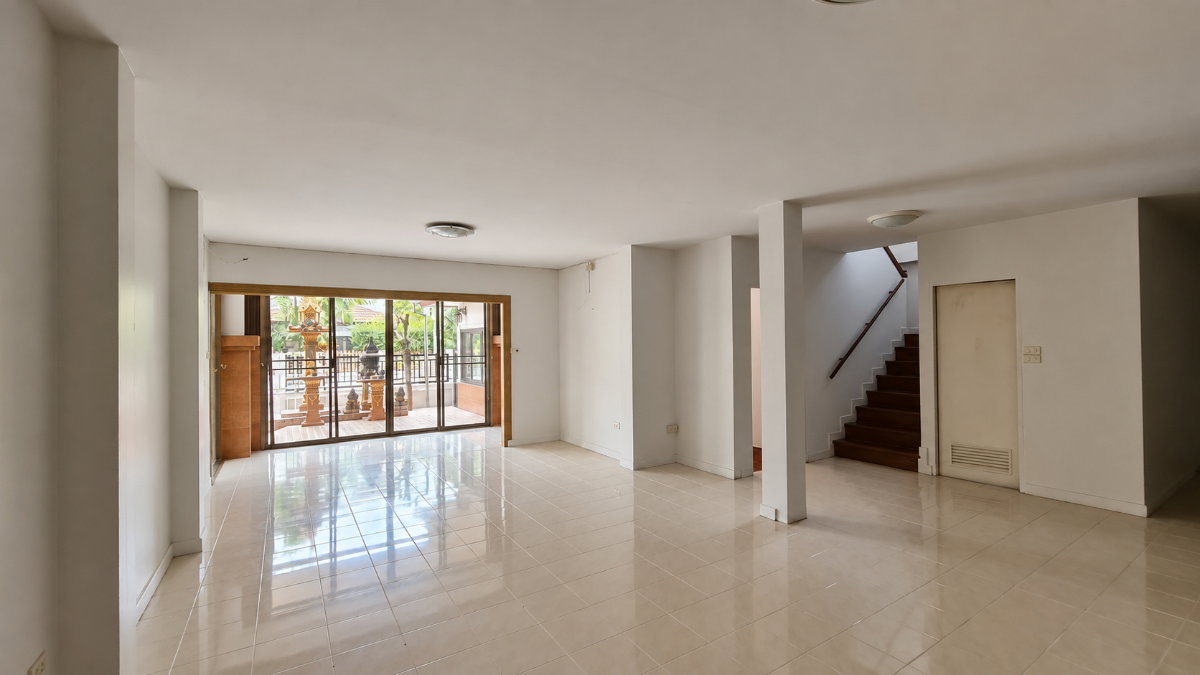 รูป 🔥 บ้านเดี่ยว 2 ชั้น 3 ห้องนอน ฟังก์ชันครบสำหรับครอบครัว 🏡 โรยัล ปาร์ค วิลล์ สุวินทวงศ์ - รูปที่ 3/10