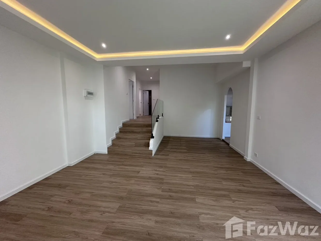 picture Single-Storey Corner Semi-Detached House 6805144 - 4/16