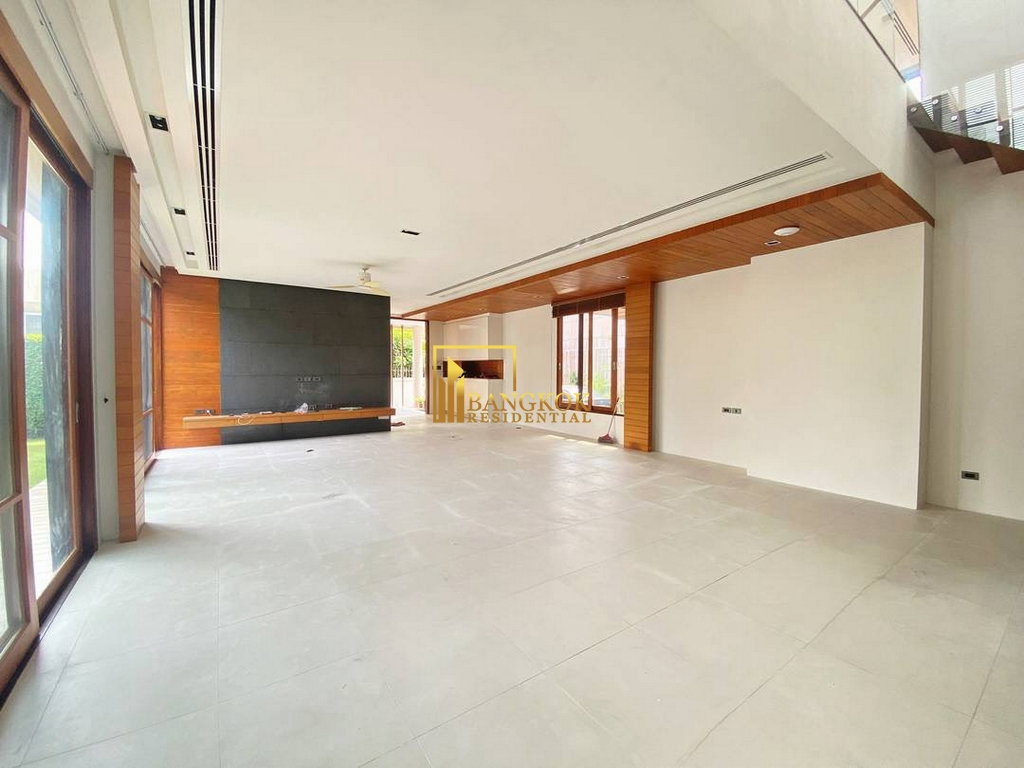 picture Stylish 5 Bedroom House with Private Pool in Phra Khanong - BR28382SH - 4/19